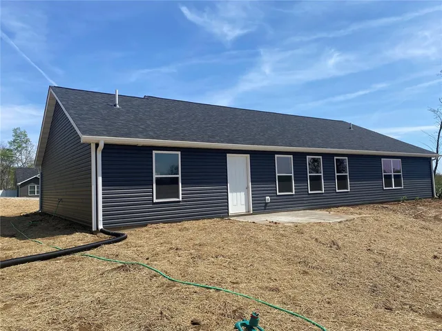 $319,000 | 455 Breckenridge Drive, Hannibal, MO 63401