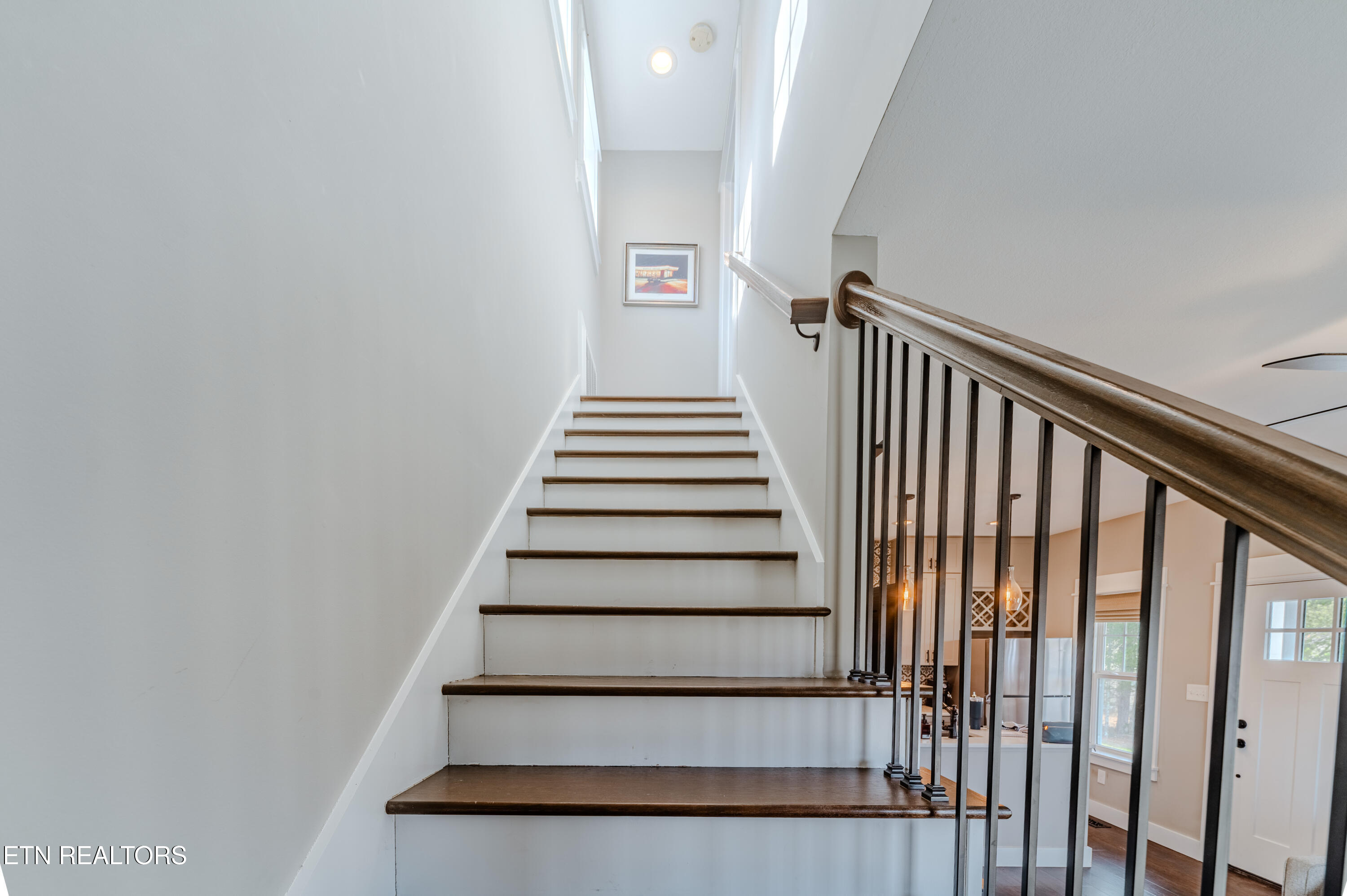 718 Offutt Road Clinton, TN 37716 - Photo 28 of 57 718-OFFUTT-inside-13