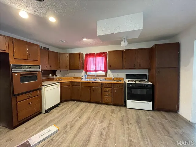 $70,000 | 801 North Market Street, Sparta, IL 62286