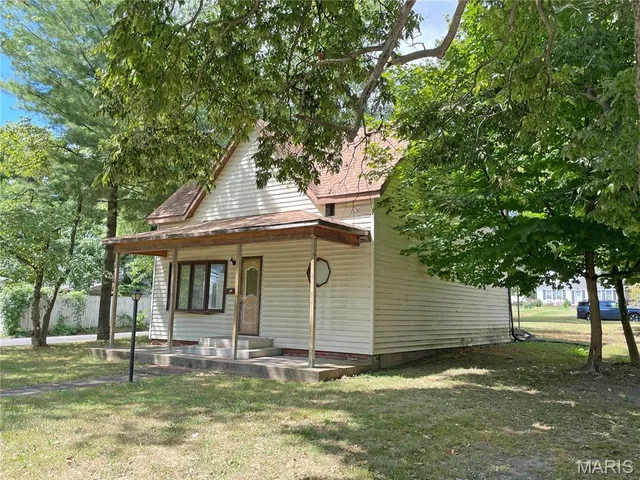 $70,000 | 801 North Market Street, Sparta, IL 62286