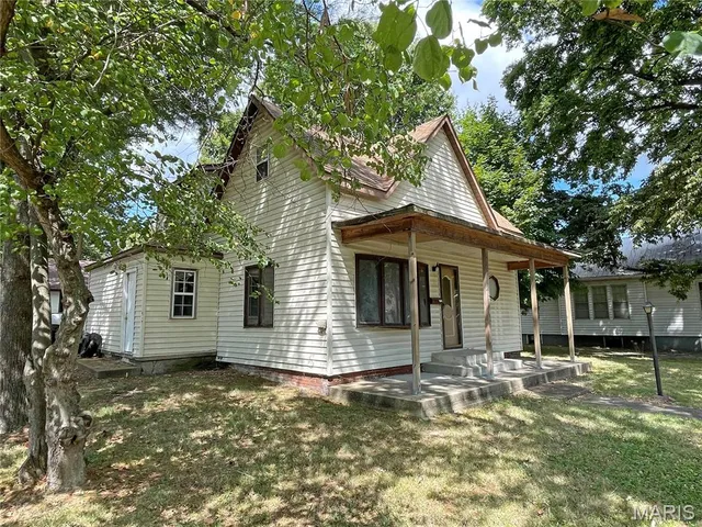 $70,000 | 801 North Market Street, Sparta, IL 62286