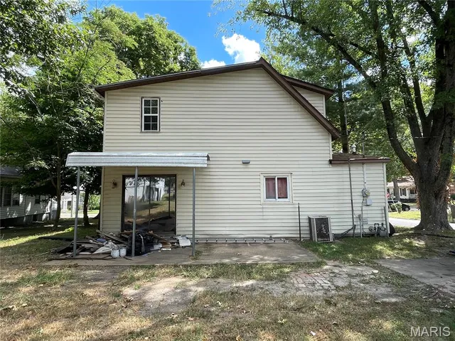 $70,000 | 801 North Market Street, Sparta, IL 62286