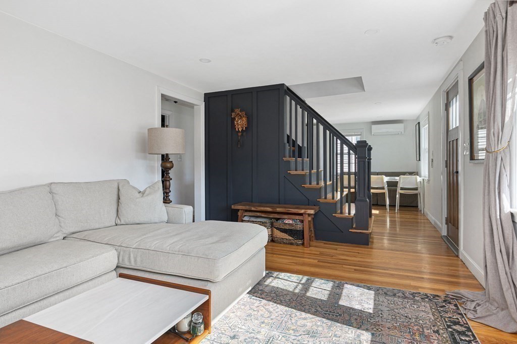 21 Glenhaven Road Boston, MA 02132 - Photo 12 of 33 Gallery Image 12