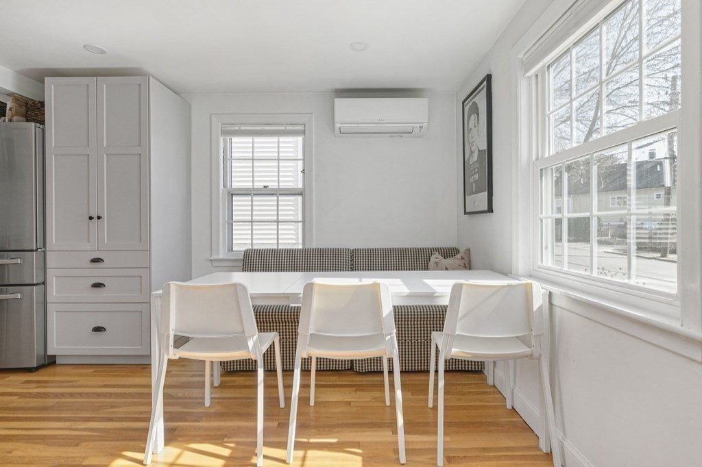 21 Glenhaven Road Boston, MA 02132 - Photo 8 of 33 Gallery Image 8