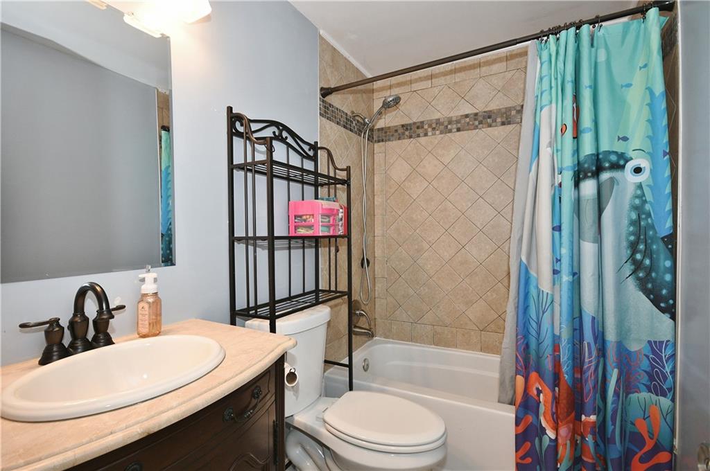 347 East Bruceton Road Pittsburgh, PA 15236 - Photo 20 of 25 Gallery Image 20