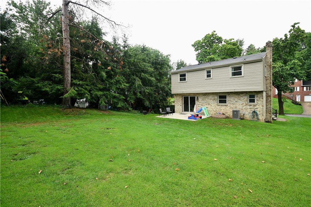 347 East Bruceton Road Pittsburgh, PA 15236 - Photo 24 of 25 Gallery Image 24
