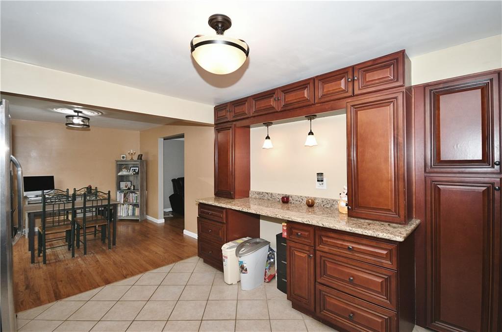 347 East Bruceton Road Pittsburgh, PA 15236 - Photo 9 of 25 Gallery Image 9
