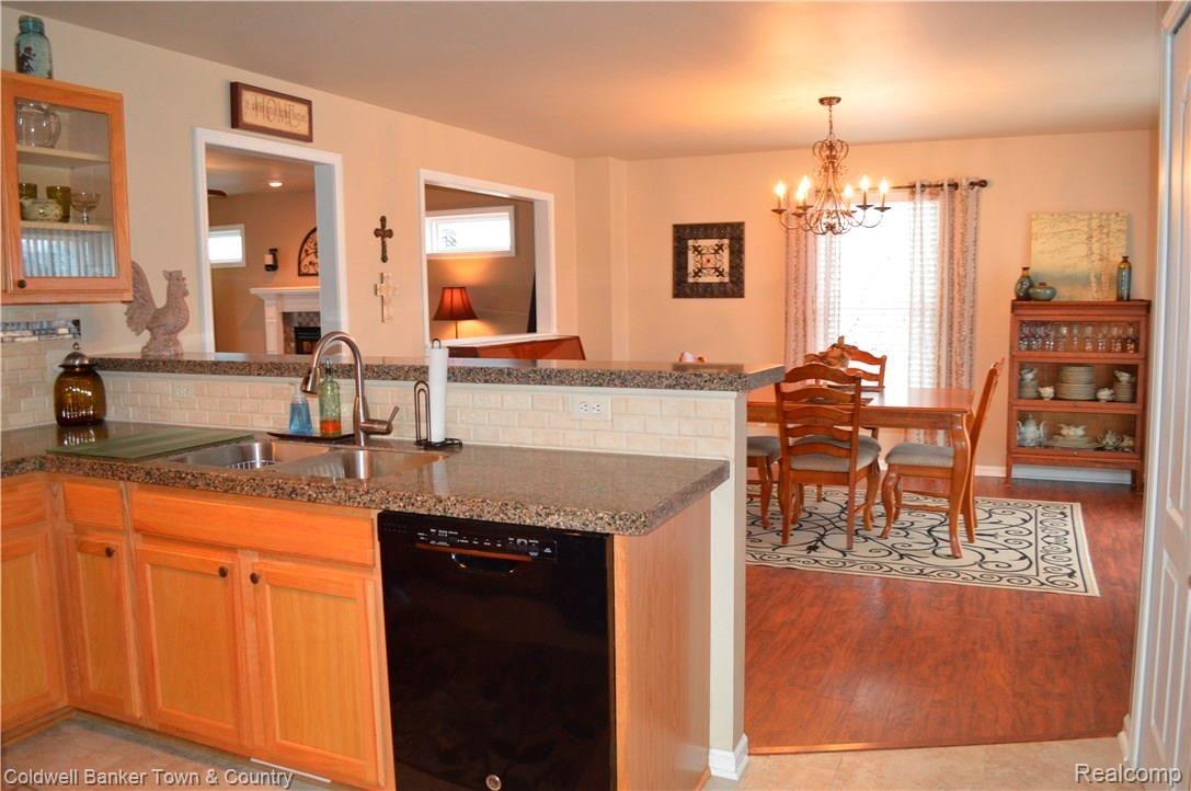 5892 North Fowlerville Road Fowlerville, MI 48836 - Photo 8 of 21 _DSC0832.JPG
