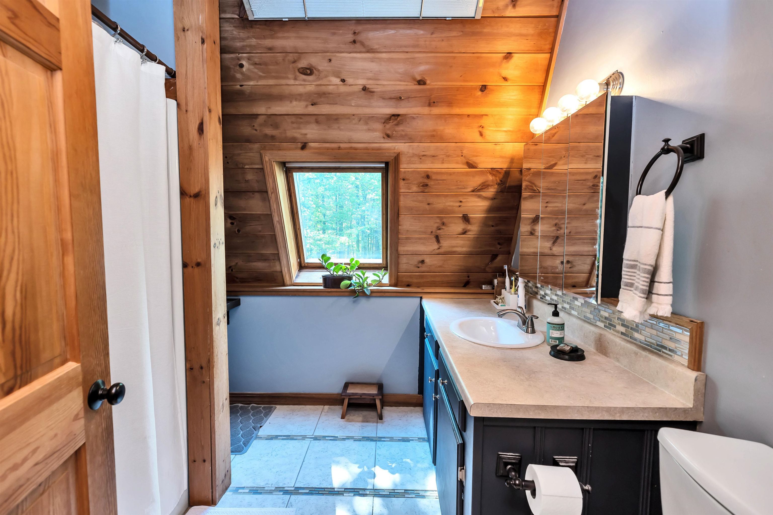 68 Dutton Road Lyndeborough, NH 03082 - Photo 23 of 40