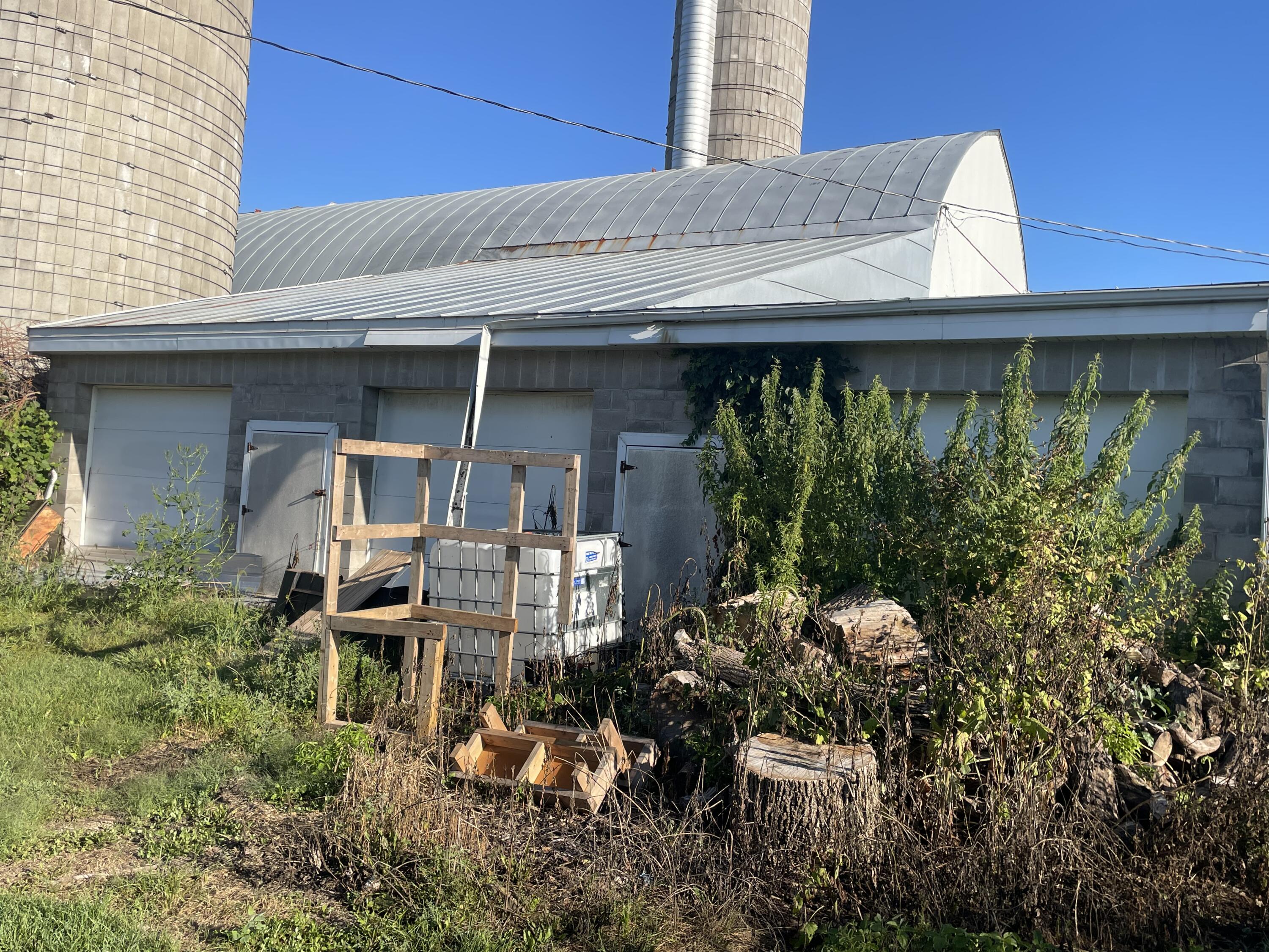 W2873 Buol Road West Salem, WI 54669 - Photo 33 of 41 Barn 5