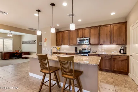 $350,000 | 838 Broken Hills Drive, Green Valley, AZ 85614