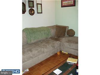 508 Clymer Street, Unit B Philadelphia, PA 19147 - Photo 3 of 11 Living Room
