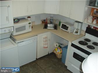 508 Clymer Street, Unit B Philadelphia, PA 19147 - Photo 4 of 11 Kitchen