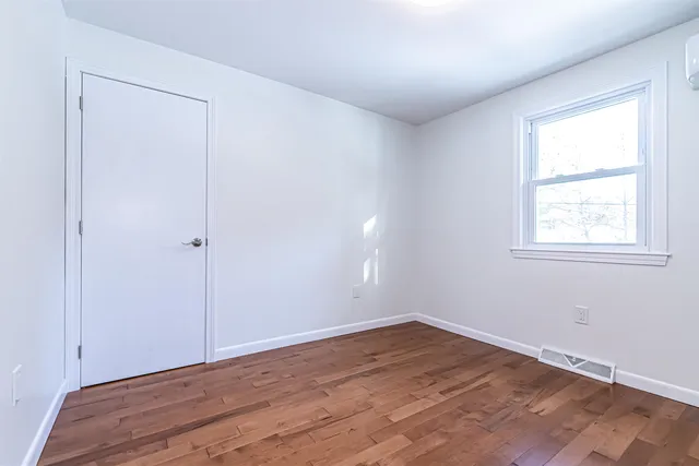 $499,999 | 6 Lamplighter Drive, Nashua, NH 03064