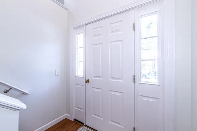 $499,999 | 6 Lamplighter Drive, Nashua, NH 03064