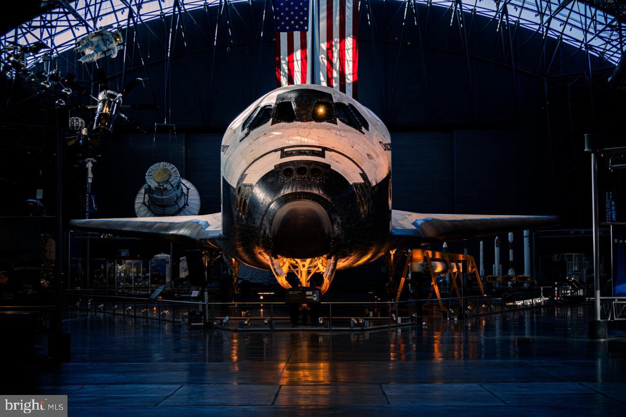 43367 Town Gate Square Chantilly, VA 20152 - Photo 36 of 36 a view of entryway with wooden floor