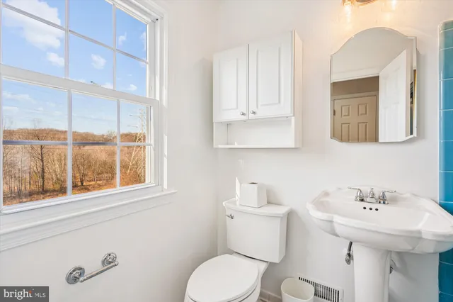 $5,500 | 1918 Contralto Court, Vienna, VA 22182