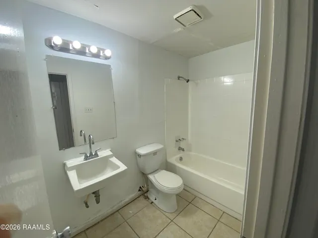 $650 | 3132 Wyoming Street, Unit 1, Baton Rouge, LA 70802