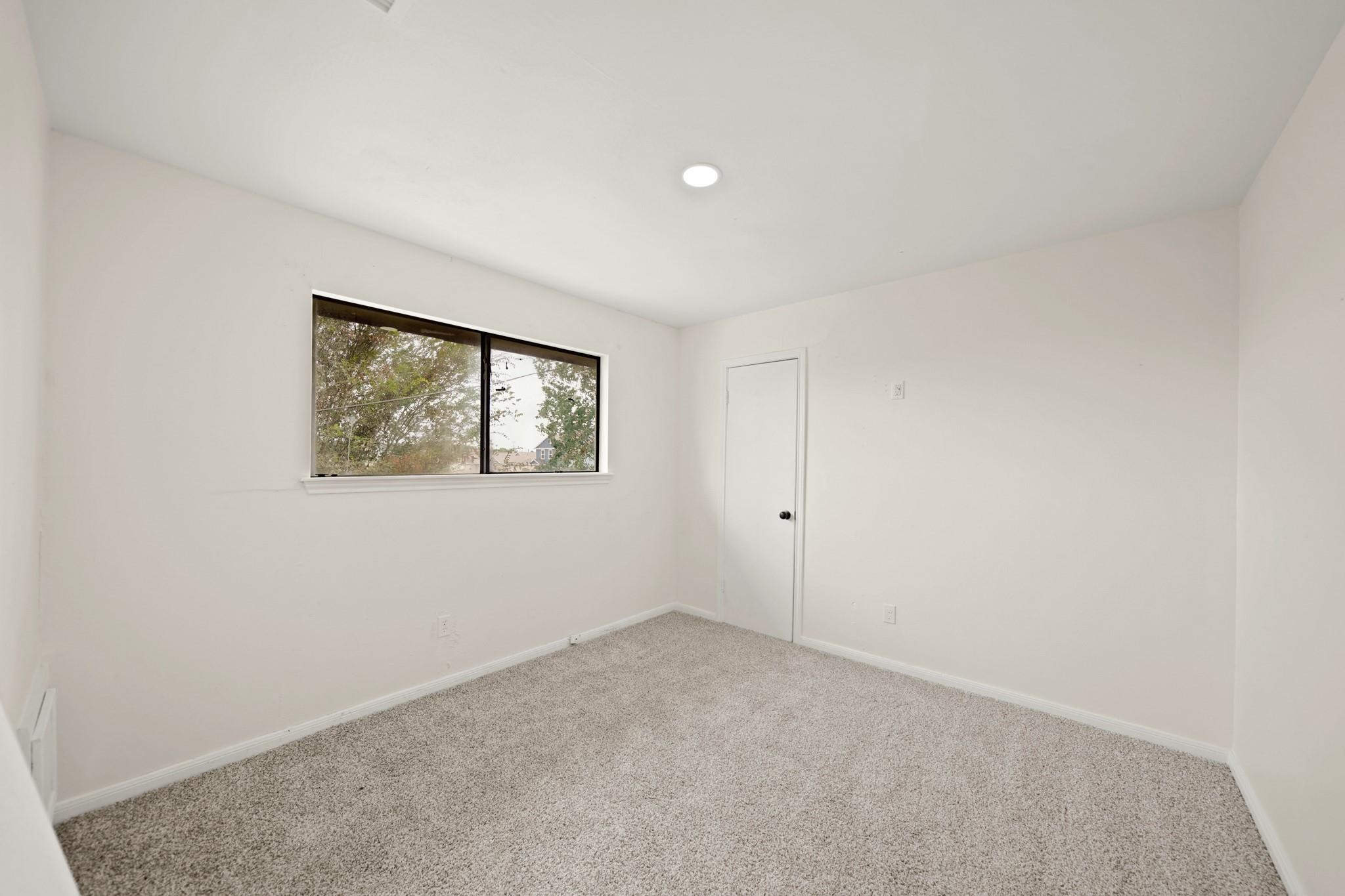 5 Dallas Court, Unit 1 Angleton, TX 77515 - Photo 9 of 18 Bedroom 2