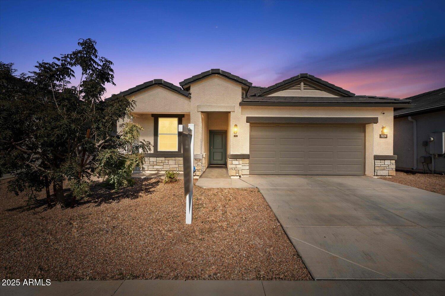 7824 West Payson Road Phoenix, AZ 85043 - Photo 1 of 27 01-A7405966 - Virtual Twilight