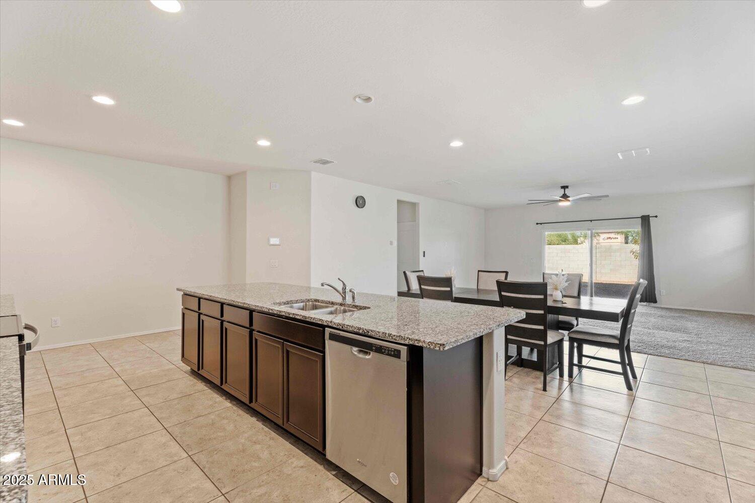 7824 West Payson Road Phoenix, AZ 85043 - Photo 7 of 27 07-A7406060