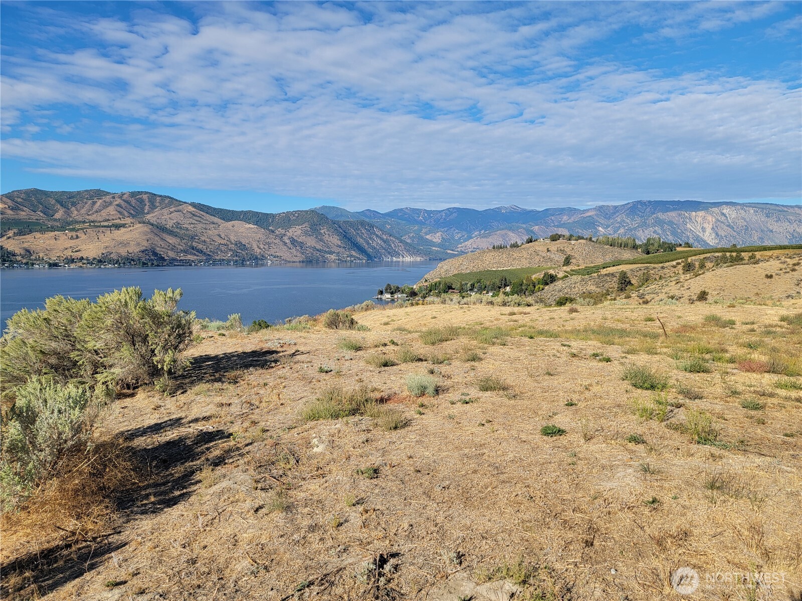 211 Viewland Way Chelan, WA 98816 - Photo 5 of 9 a view of mountain with beach