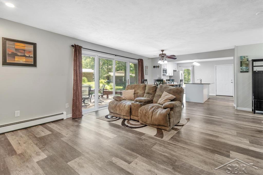 2166 East Price Road Midland, MI 48642 - Photo 9 of 49 50086283-8.JPG