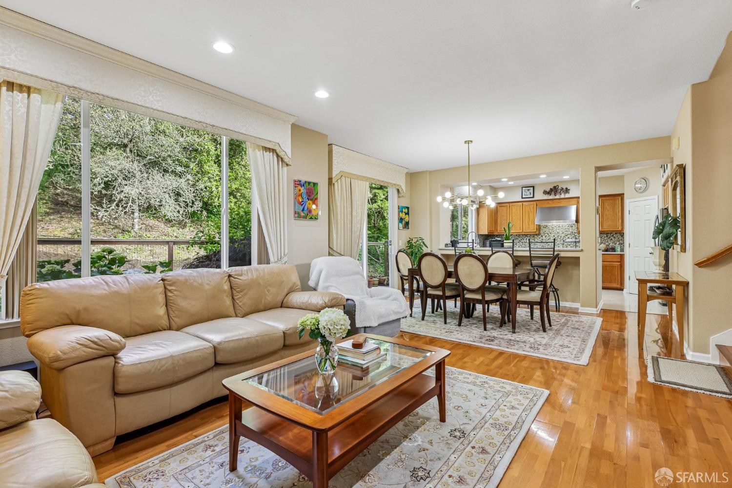 356 View Point Court Pacifica, CA 94044 - Photo 9 of 41