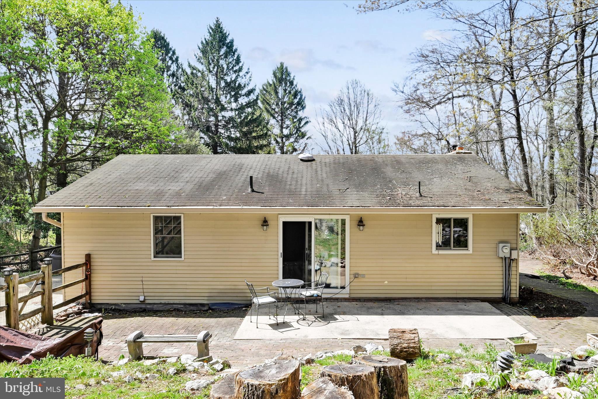 203 Winding Way Wernersville, PA 19565 - Photo 30 of 38 Exterior Back