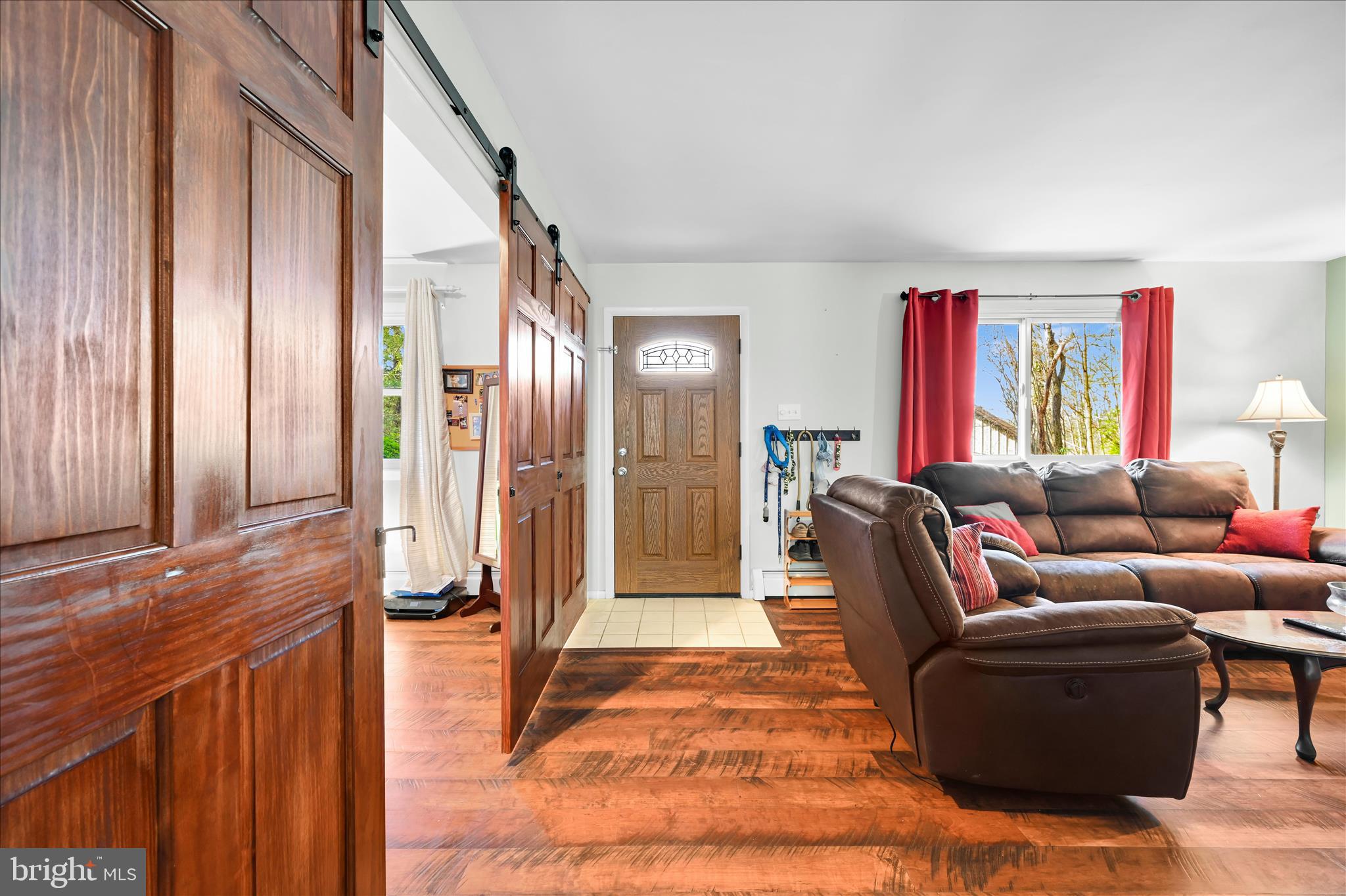 203 Winding Way Wernersville, PA 19565 - Photo 8 of 38 Foyer