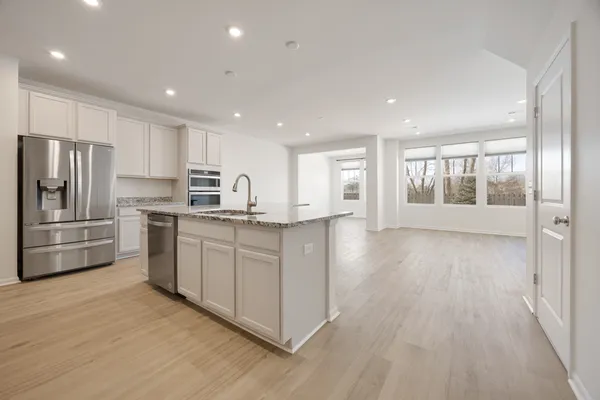 $499,000 | 537 Watercress Drive, Aurora, IL 60504