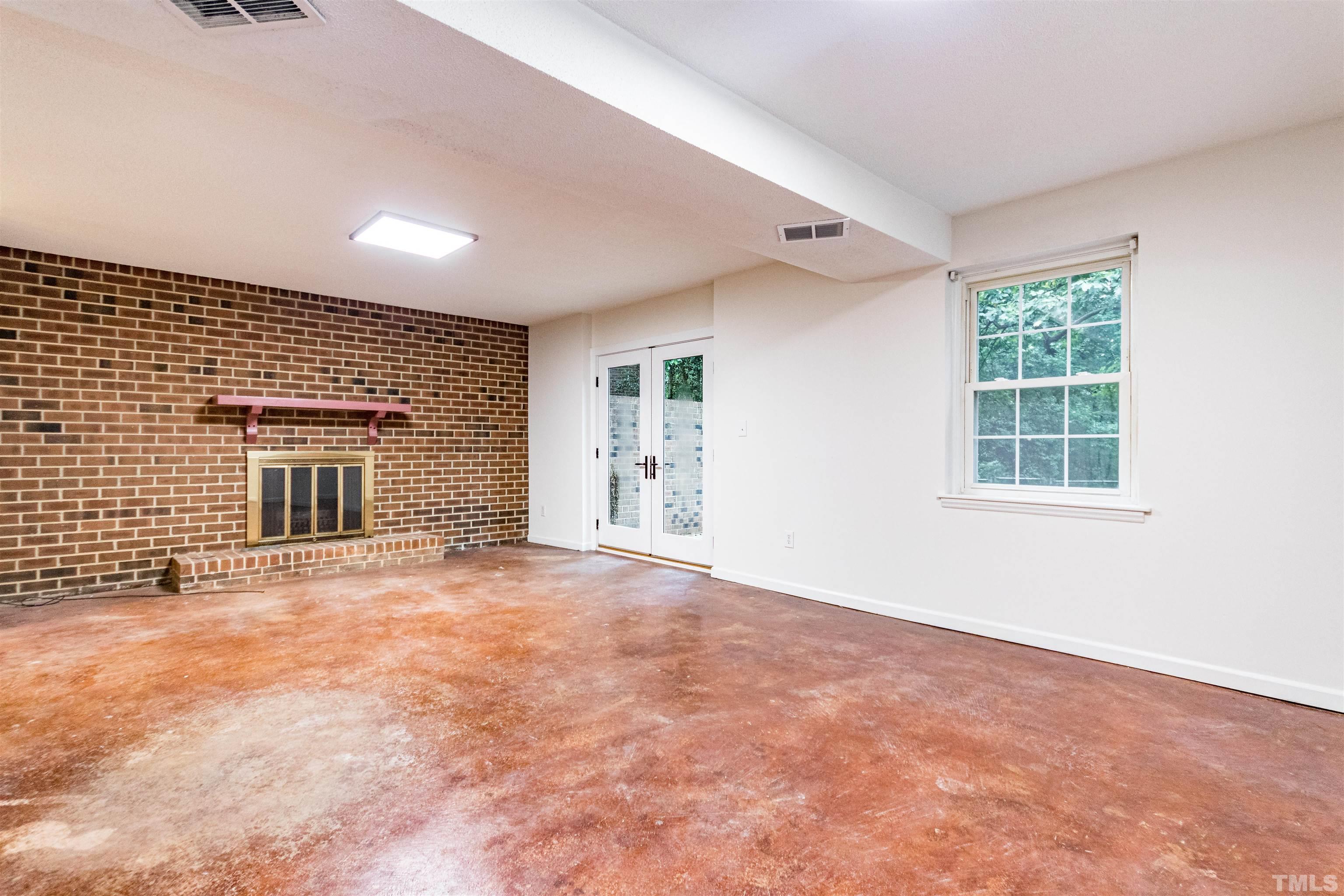2828 Wycliff Road Raleigh, NC 27607 - Photo 25 of 30