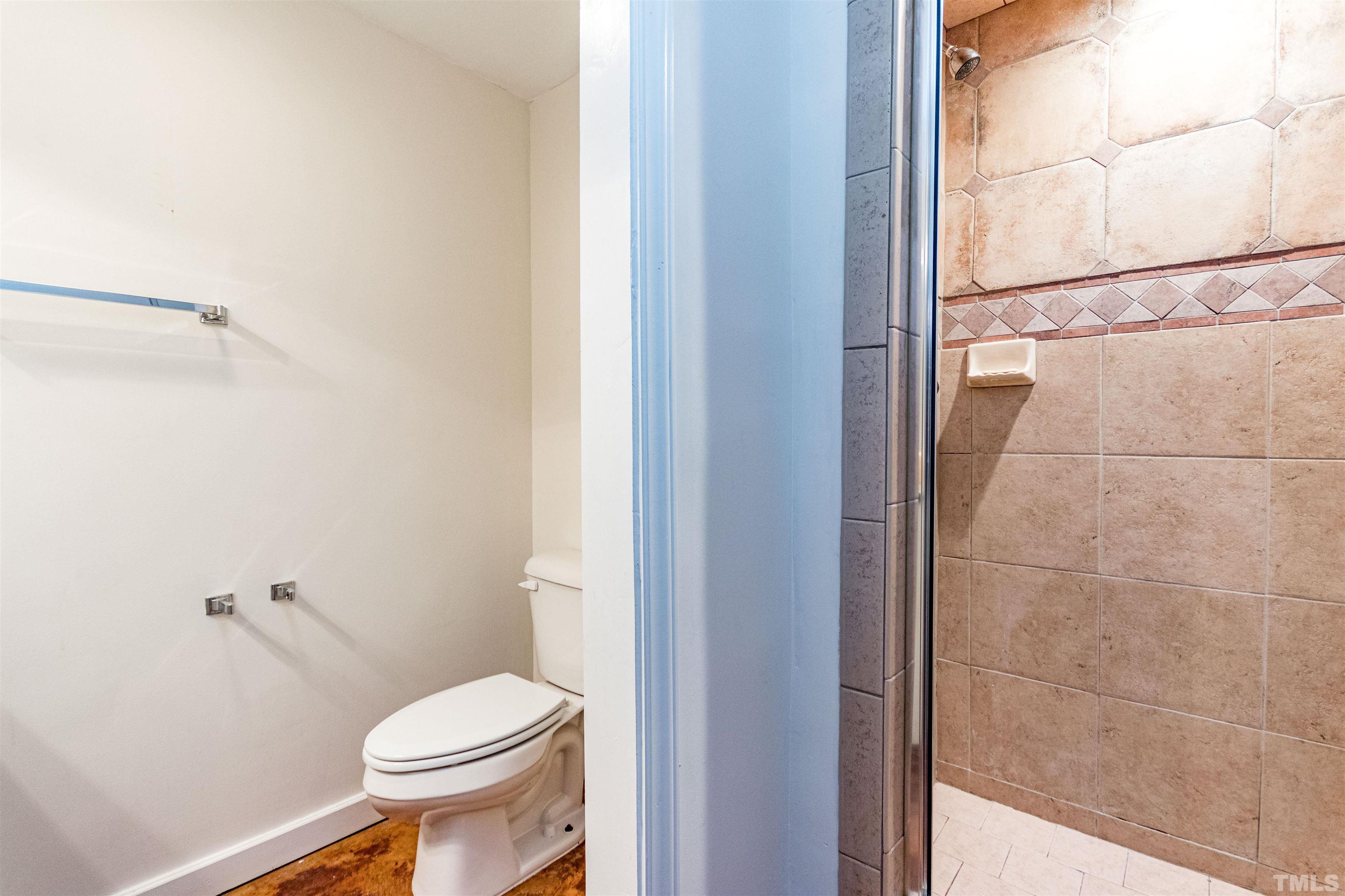 2828 Wycliff Road Raleigh, NC 27607 - Photo 26 of 30