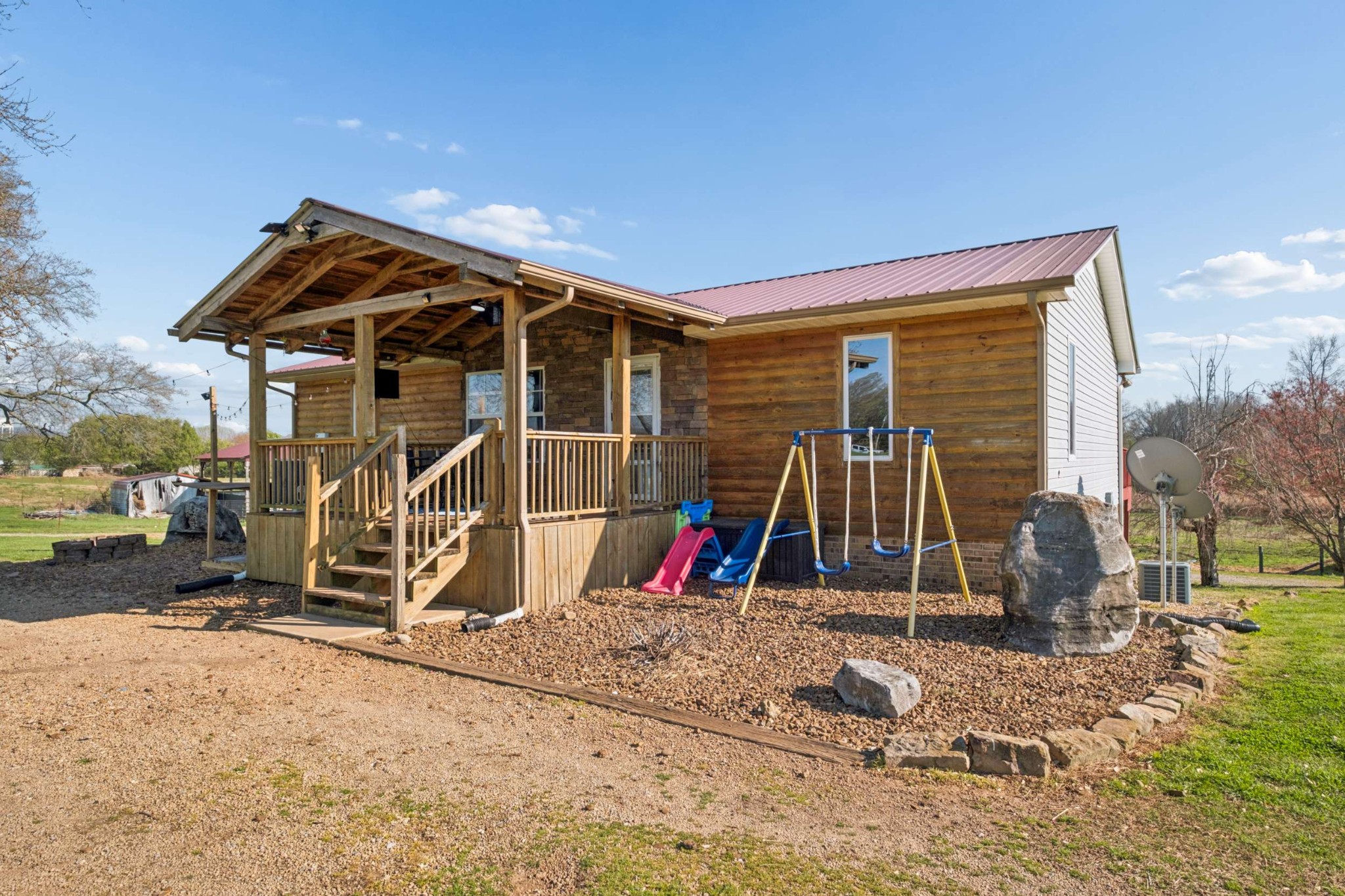 324 Laster-Holman Lane Decherd, TN 37324 - Photo 4 of 60