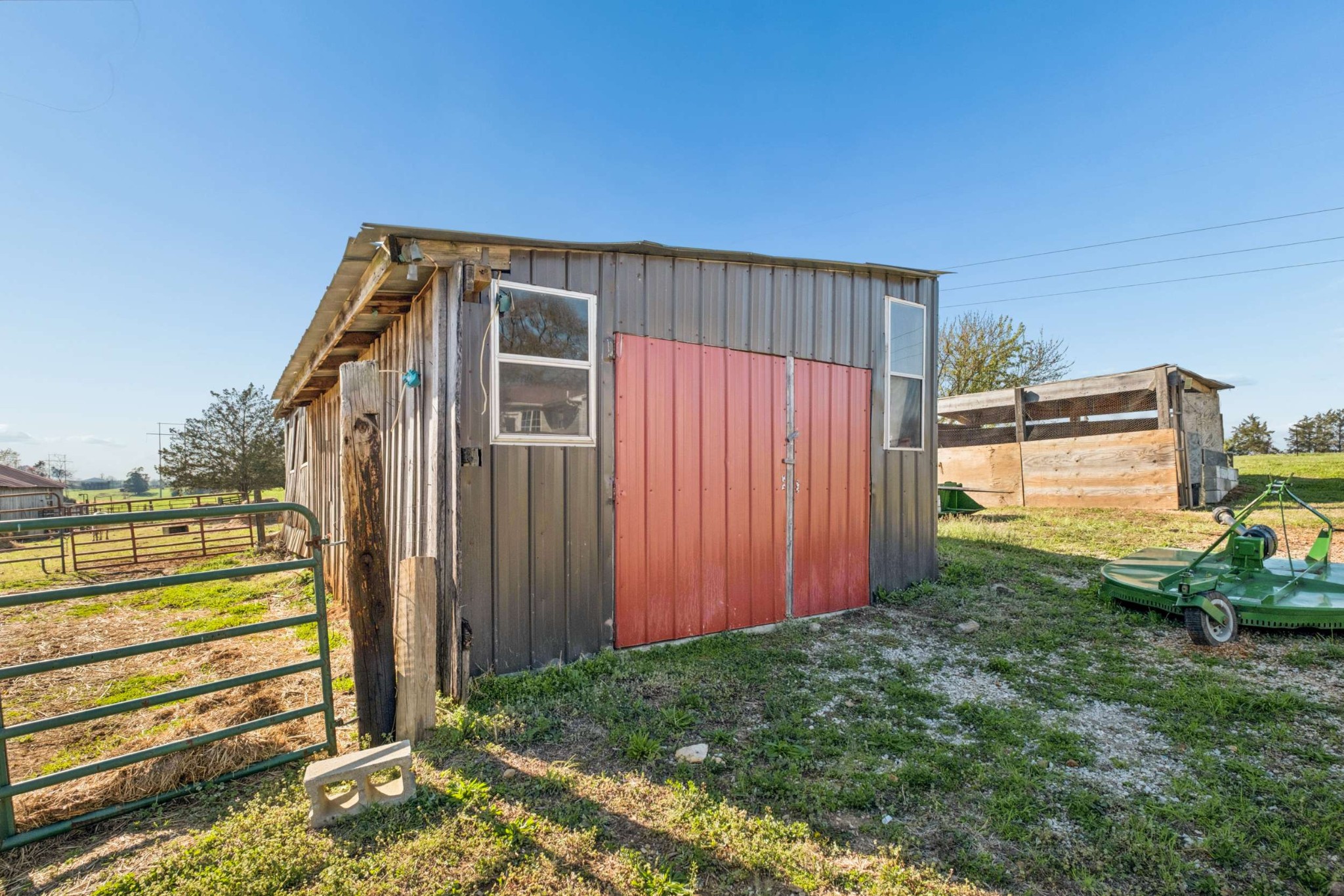 324 Laster-Holman Lane Decherd, TN 37324 - Photo 41 of 60 a view of a backyard