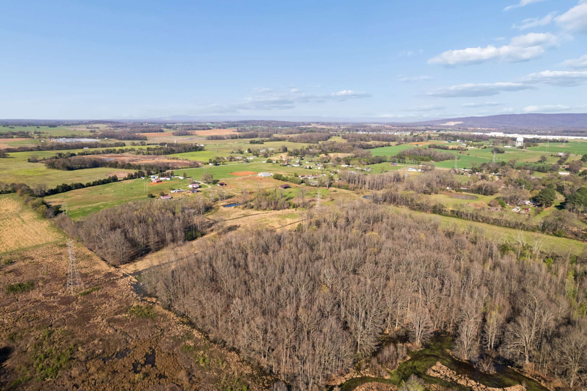 324 Laster-Holman Lane Decherd, TN 37324 - Photo 56 of 60 a view of an ocean and beach
