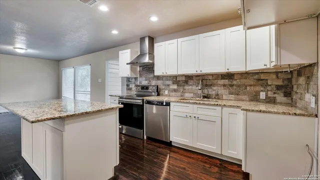 $2,150 | 156 Rilla Vista Drive, San Antonio, TX 78216