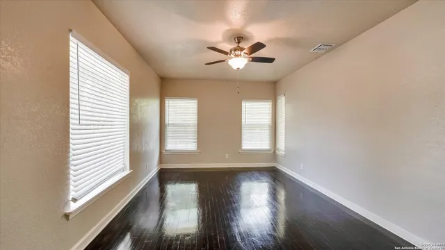$2,150 | 156 Rilla Vista Drive, San Antonio, TX 78216