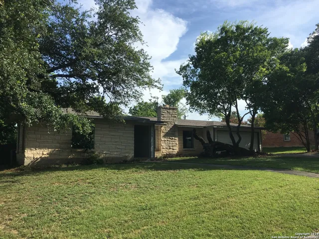 $2,150 | 156 Rilla Vista Drive, San Antonio, TX 78216