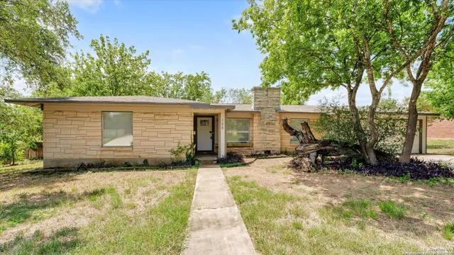 $2,150 | 156 Rilla Vista Drive, San Antonio, TX 78216