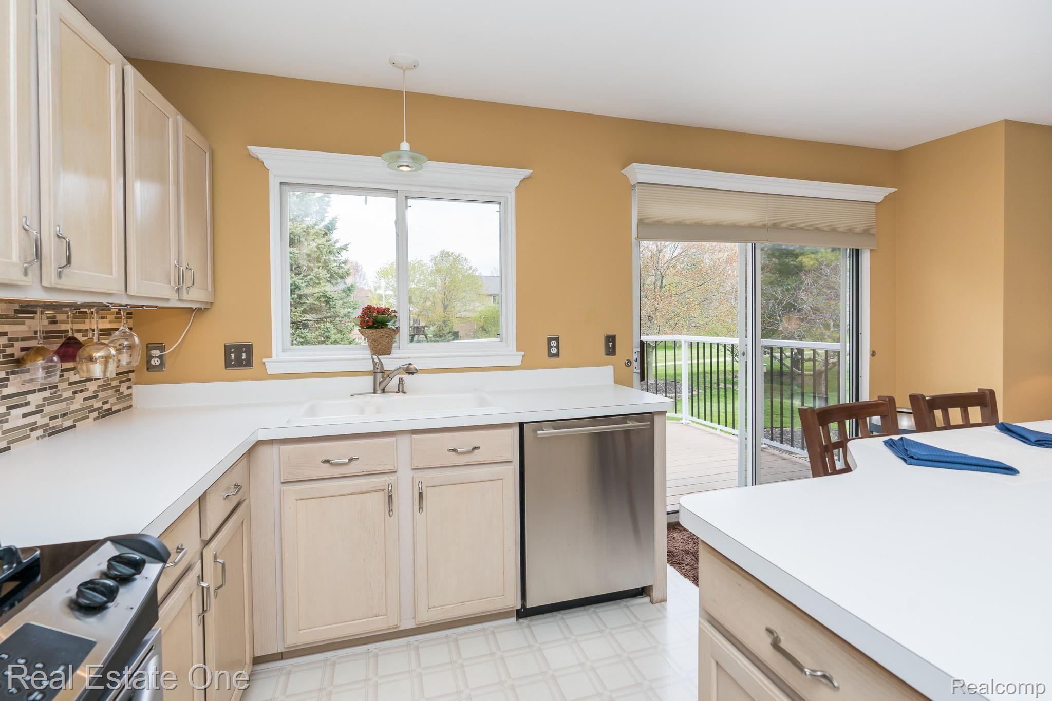 3644 Briarbrooke Lane Rochester, MI 48306 - Photo 11 of 46 Briarbrook MLS-W006.jpg