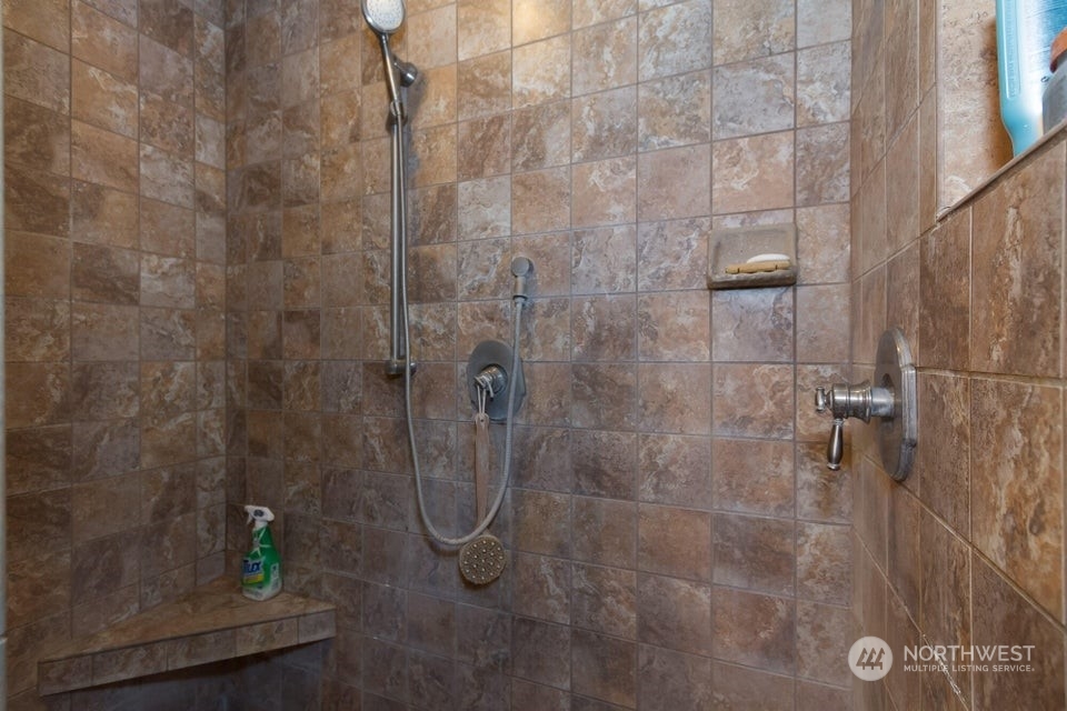 1144 State Rte 20 Colville, WA 99114 - Photo 17 of 38 a bathroom with a shower
