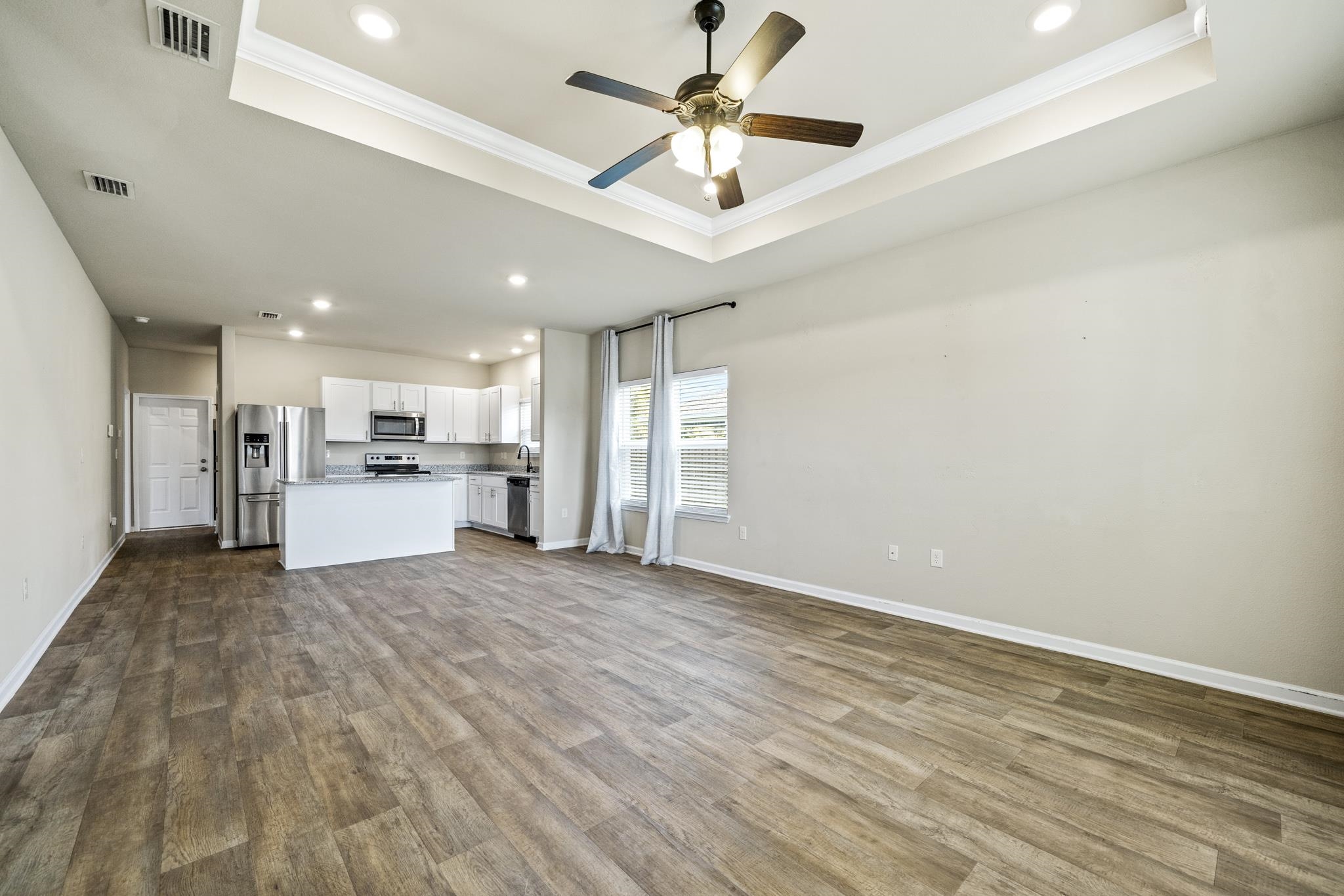 24061 Veranda Circle Elberta, AL 36530 - Photo 3 of 22