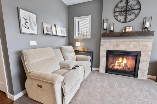 $324,900 | 128 Morgan Ln Circle Pines, Circle Pines, MN 55014