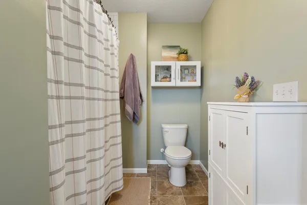 $324,900 | 128 Morgan Ln Circle Pines, Circle Pines, MN 55014
