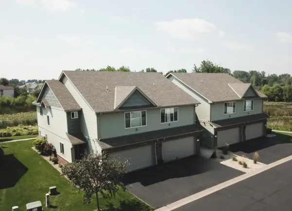$324,900 | 128 Morgan Ln Circle Pines, Circle Pines, MN 55014