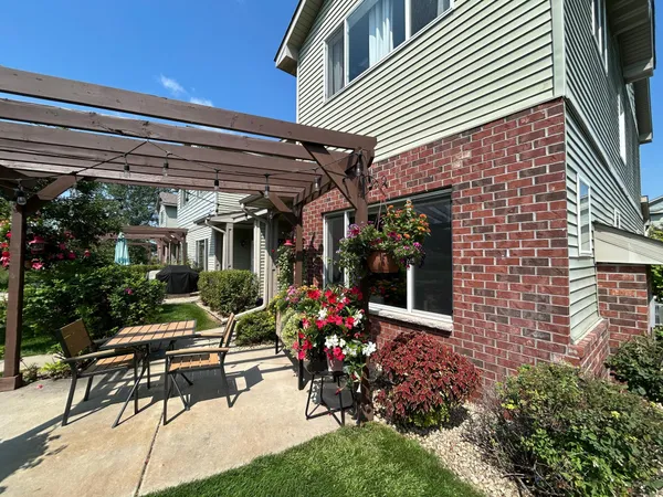 $324,900 | 128 Morgan Ln Circle Pines, Circle Pines, MN 55014