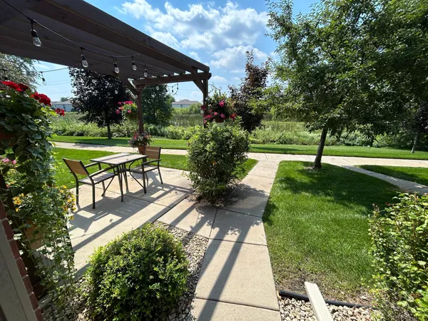 $324,900 | 128 Morgan Ln Circle Pines, Circle Pines, MN 55014