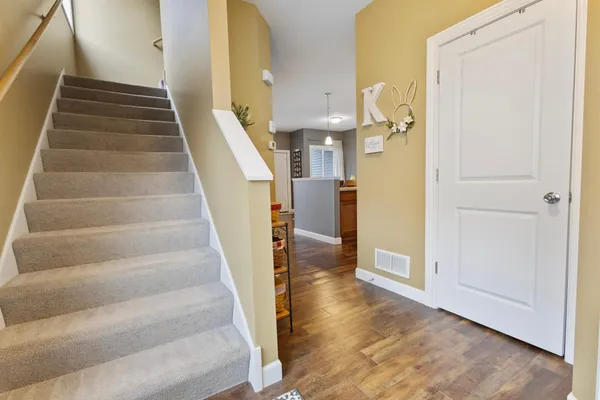 $324,900 | 128 Morgan Ln Circle Pines, Circle Pines, MN 55014