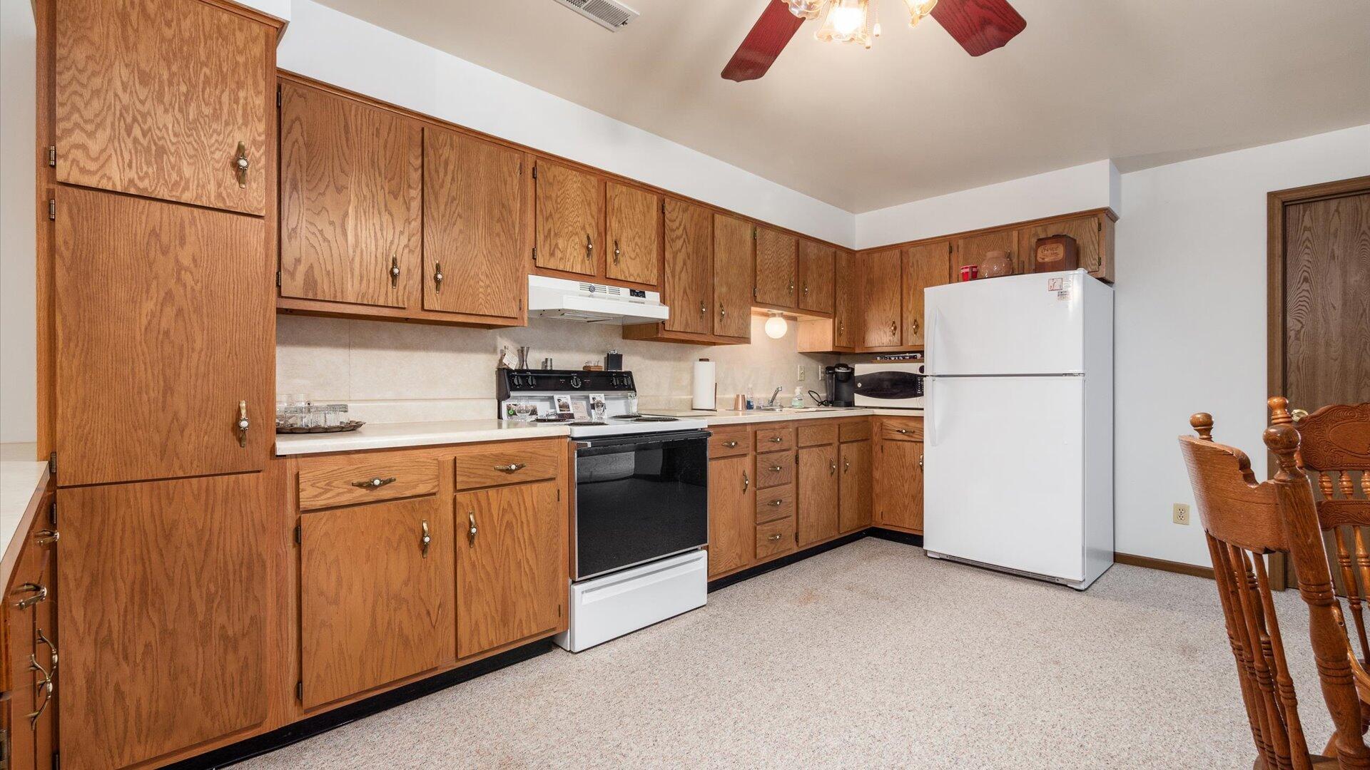 155 Fulkerson Road Zanesville, OH 43701 - Photo 33 of 70 33-z 155 Fulkerson082